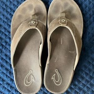 Olukai Nui Brown leather sandals Size 13